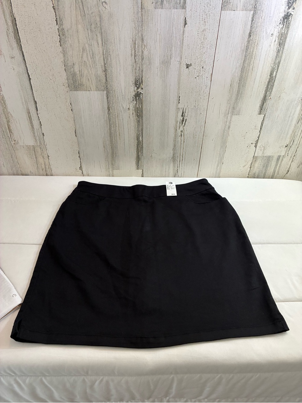 NWT Napa Valley women’s Sz 12 comfort waist black skort